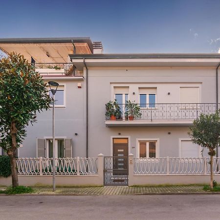 Casa Vacanze Da Antonio Ristrutturata Luglio 2023 Viareggio Zewnętrze zdjęcie